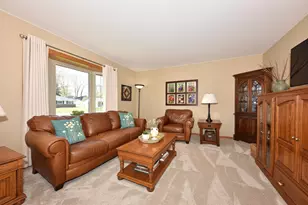 220 Judge Dr, Saukville, WI 53080 - Photo 5