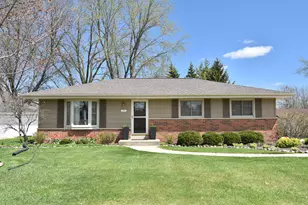 220 Judge Dr, Saukville, WI 53080 - Photo 3