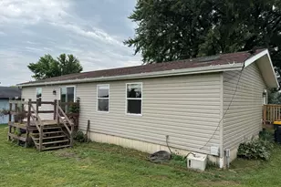 1753 Cedarview Dr, Saint Cloud, WI 53079 - Photo 5