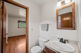 7002 W Lindner Dr, Franklin, WI 53132 - Photo 37