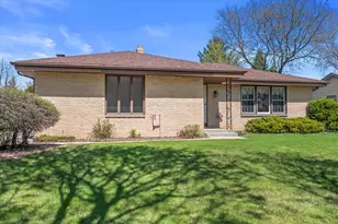 7002 W Lindner Dr, Franklin, WI 53132 - Photo 13