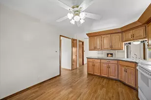 7002 W Lindner Dr, Franklin, WI 53132 - Photo 31