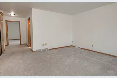 16208  Denzer Rd, Rollingstone, MN 55959 - Photo 9