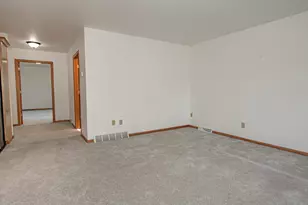 16208 Denzer Rd, Rollingstone, MN 55959 - Photo 9