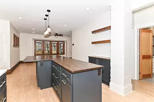 1232 S 74th St, West Allis, WI 53214 - Photo 17