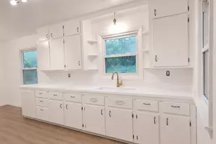S26W26998 Mac Arthur Rd, Waukesha, WI 53188 - Photo 5