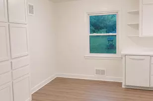 S26W26998 Mac Arthur Rd, Waukesha, WI 53188 - Photo 7