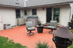 7369 S Hillendale Dr, Franklin, WI 53132 - Photo 21
