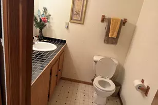 7369 S Hillendale Dr, Franklin, WI 53132 - Photo 19