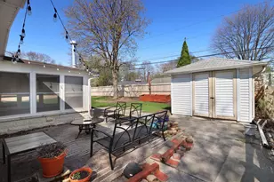 3182 N Knoll Blvd, Wauwatosa, WI 53222 - Photo 17