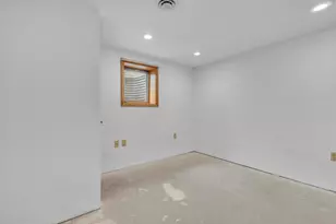 1208 Emerson Ave, Howards Grove, WI 53083 - Photo 23