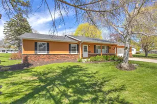 1208 Emerson Ave, Howards Grove, WI 53083 - Photo 29