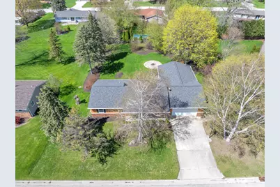 1208  Emerson Ave, Howards Grove, WI 53083 - Photo 31