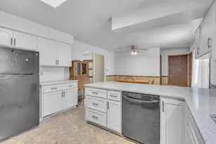 1208 Emerson Ave, Howards Grove, WI 53083 - Photo 7