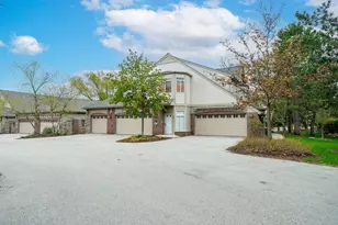 18241 W Wisconsin Ave, Brookfield, WI 53045 - Photo 37