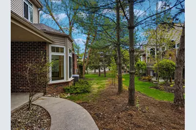 18241 W Wisconsin Ave, Brookfield, WI 53045 - Photo 39