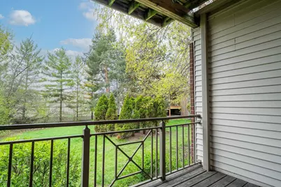 18241 W Wisconsin Ave, Brookfield, WI 53045 - Photo 17