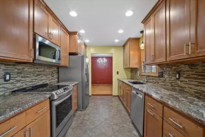 10456 S 92nd St, Franklin, WI 53132 - Photo 17