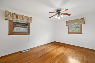 10456 S 92nd St, Franklin, WI 53132 - Photo 31