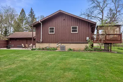 10456 S 92nd St, Franklin, WI 53132 - Photo 51