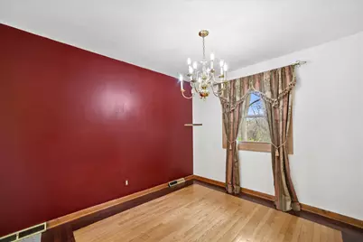 10456 S 92nd St, Franklin, WI 53132 - Photo 15
