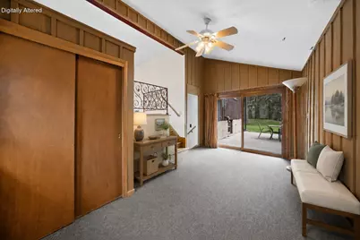10456 S 92nd St, Franklin, WI 53132 - Photo 9