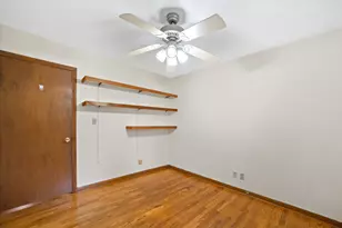 10456 S 92nd St, Franklin, WI 53132 - Photo 33