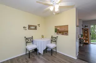 1132 W Baldwin Ct, Mequon, WI 53092 - Photo 9