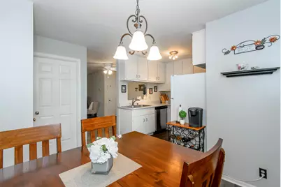 1132 W Baldwin Ct, Mequon, WI 53092 - Photo 17