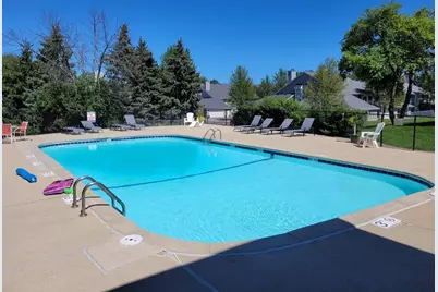 1132 W Baldwin Ct, Mequon, WI 53092 - Photo 3