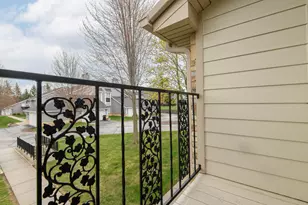 1132 W Baldwin Ct, Mequon, WI 53092 - Photo 27