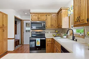W210N16600 Glencoe Ln, Jackson, WI 53037 - Photo 13