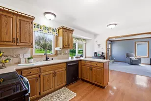 W210N16600 Glencoe Ln, Jackson, WI 53037 - Photo 15