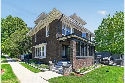 217 S Fourth St, Stoughton, WI 53589 - Photo 3