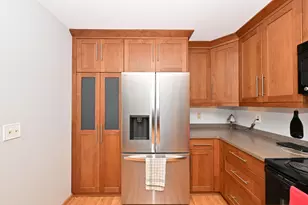 1600 W Green Tree Rd, Glendale, WI 53209 - Photo 11