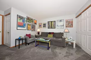 1600 W Green Tree Rd, Glendale, WI 53209 - Photo 15