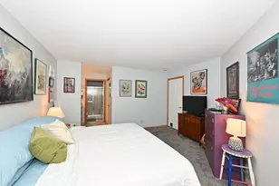 1600 W Green Tree Rd, Glendale, WI 53209 - Photo 15