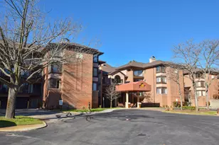 1600 W Green Tree Rd, Glendale, WI 53209 - Photo 25