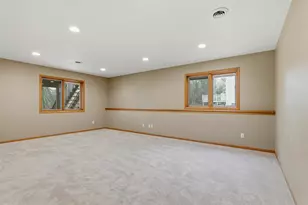615 Sommer Dr, Sheboygan, WI 53081 - Photo 33