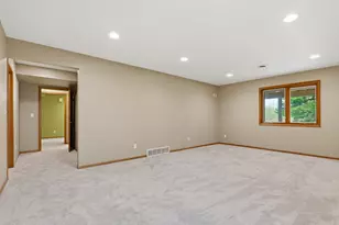 615 Sommer Dr, Sheboygan, WI 53081 - Photo 35