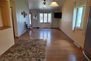2209 Virginia Dr, Manitowoc, WI 54220 - Photo 7