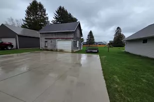 713 Forest Home Dr, Francis Creek, WI 54220 - Photo 27