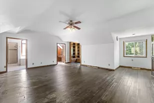 2003 S Valley Spring Dr, New Berlin, WI 53151 - Photo 47