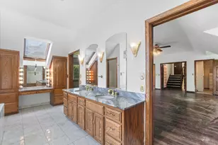 2003 S Valley Spring Dr, New Berlin, WI 53151 - Photo 41