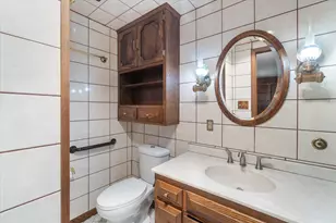 2003 S Valley Spring Dr, New Berlin, WI 53151 - Photo 51