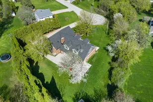 2003 S Valley Spring Dr, New Berlin, WI 53151 - Photo 5