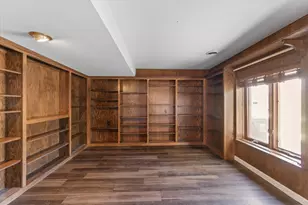 2003 S Valley Spring Dr, New Berlin, WI 53151 - Photo 49