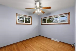 W202N9524 Club Circle, Menomonee Falls, WI 53051 - Photo 15