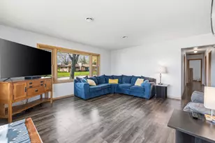 888 S 6th Ave, West Bend, WI 53095 - Photo 7