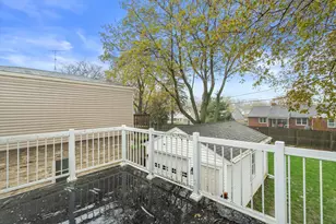 722 Orchard St, Racine, WI 53405 - Photo 27